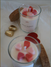 Carregar imagem no visualizador da galeria, Sweet Berries Candle
